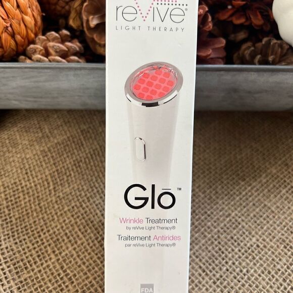 REVIVE Glo  Anti-Aging new in box - Picture 2 of 9
